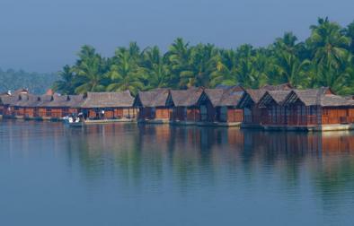 Poovar Island Resort 
